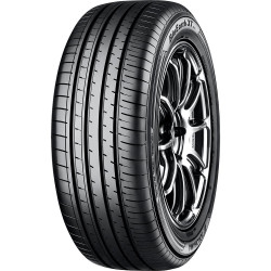 215/70R16 YOKOHAMA BLUEARTH-XT AE61 100H