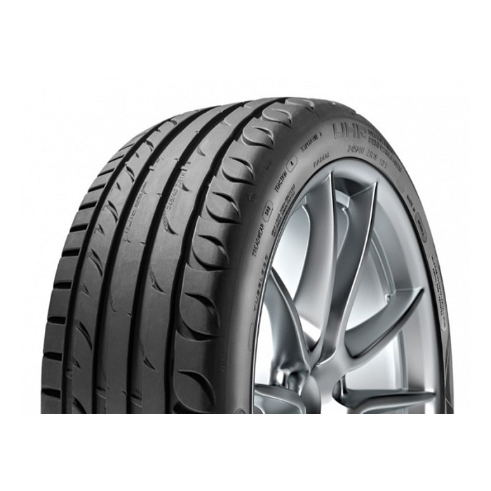 Taurus Ultra High Performance (Ratlankio apsauga) 225/40R18 92W XL 2024 Made in Serbia