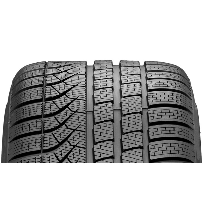 Pirelli P-Zero Winter (*) MO (Ratlankio apsauga) 245/40R20 99V XL 2026 Made in Germany